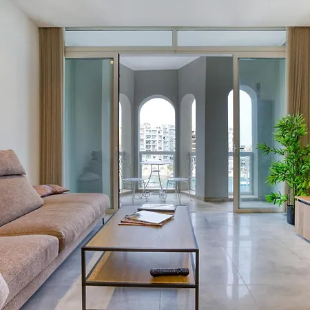 One Of A Kind, 1br Seafront In St Julians By 360 Estates *