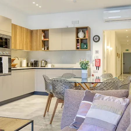 One Of A Kind, 1br Seafront In St Julians By 360 Estates